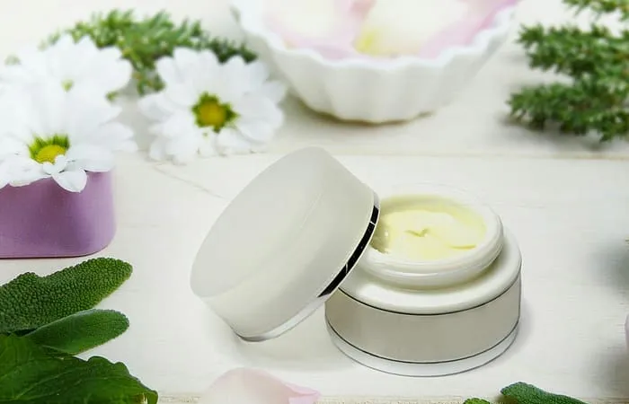 Guar gum powder for cosmetics